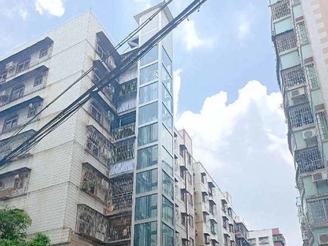 鋼結(jié)構(gòu)電梯井道